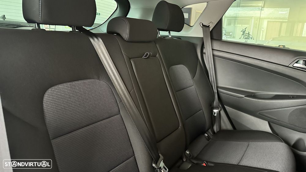 Hyundai Tucson 1.7 CRDi Executive DCT - 3