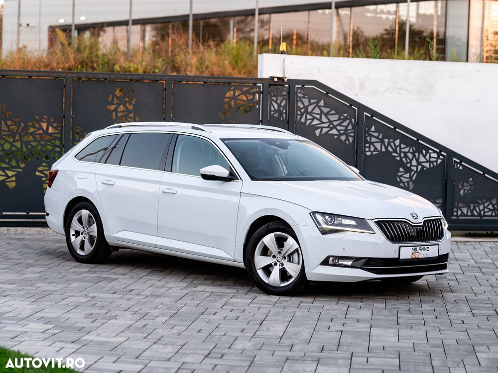 Skoda Superb 2.0 TDI DSG Ambition - 6