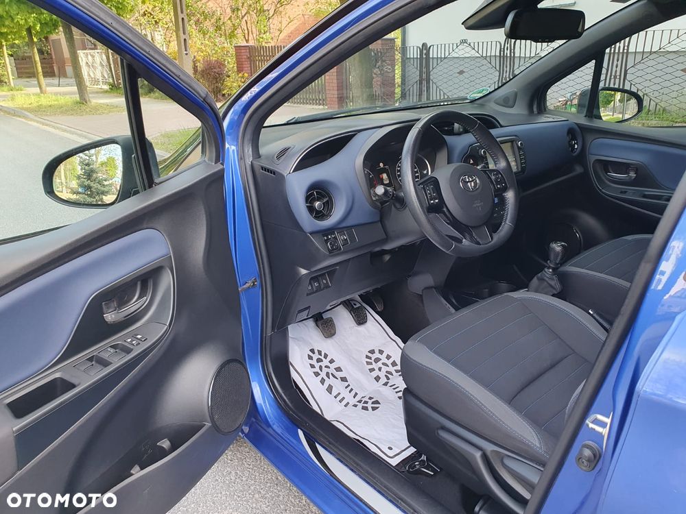 Toyota Yaris 1.5 Premium - 12