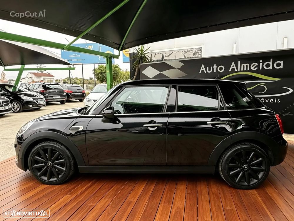 MINI 5 Portas Cooper D Auto - 6
