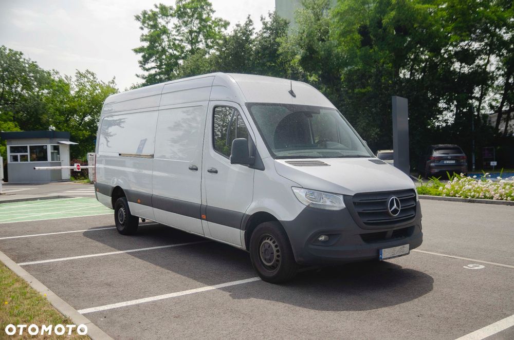 Mercedes-Benz Sprinter - 5