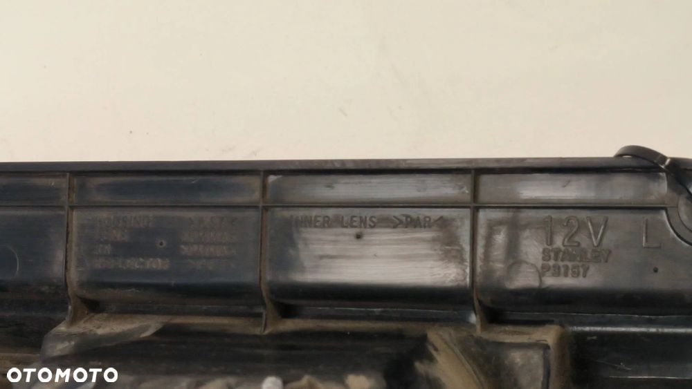 Lampa tylna prawa P3157 /lewa P3157 Mitsubishi Pajero 2008 SUV - 8