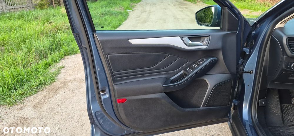 Ford Focus 1.0 EcoBoost Trend Edition - 5