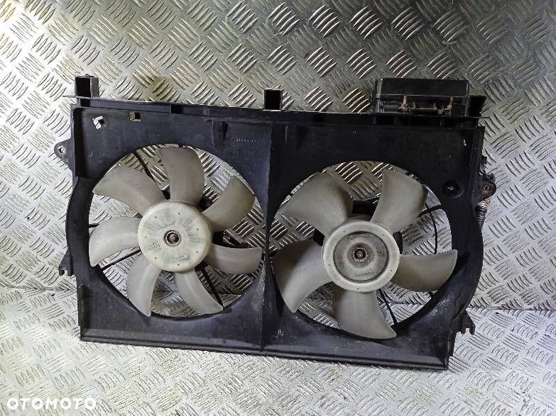 WENTYLATOR CHŁODNICY TOYOTA AVENSIS T25 - 3