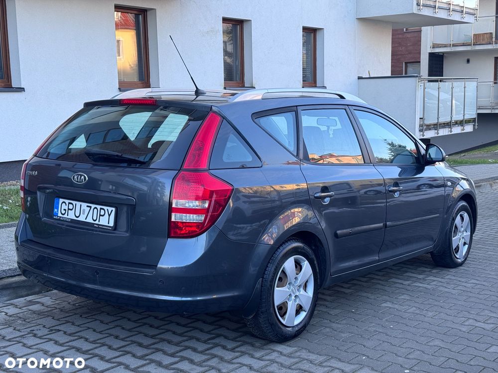 Kia Ceed 1.6 Comfort + - 8