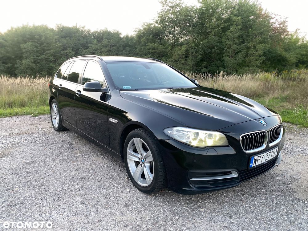 BMW Seria 5 520d xDrive Touring - 4