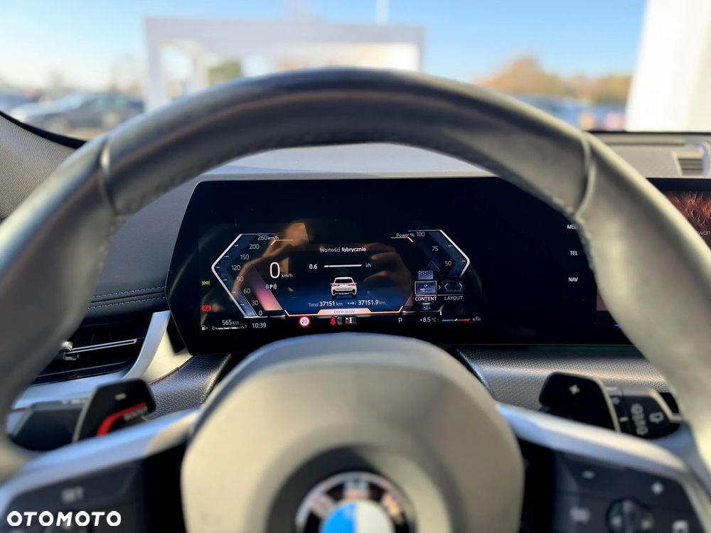 BMW X1 sDrive18i - 13