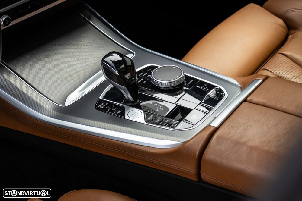 BMW X5 45 e xDrive Pack M - 23