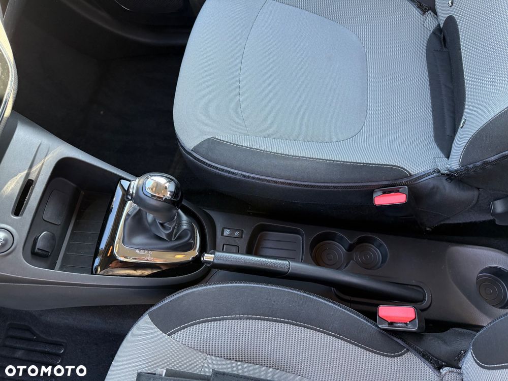 Renault Captur - 16