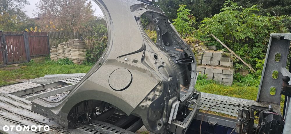 Toyota Yaris IV Blotniki Tył - 3