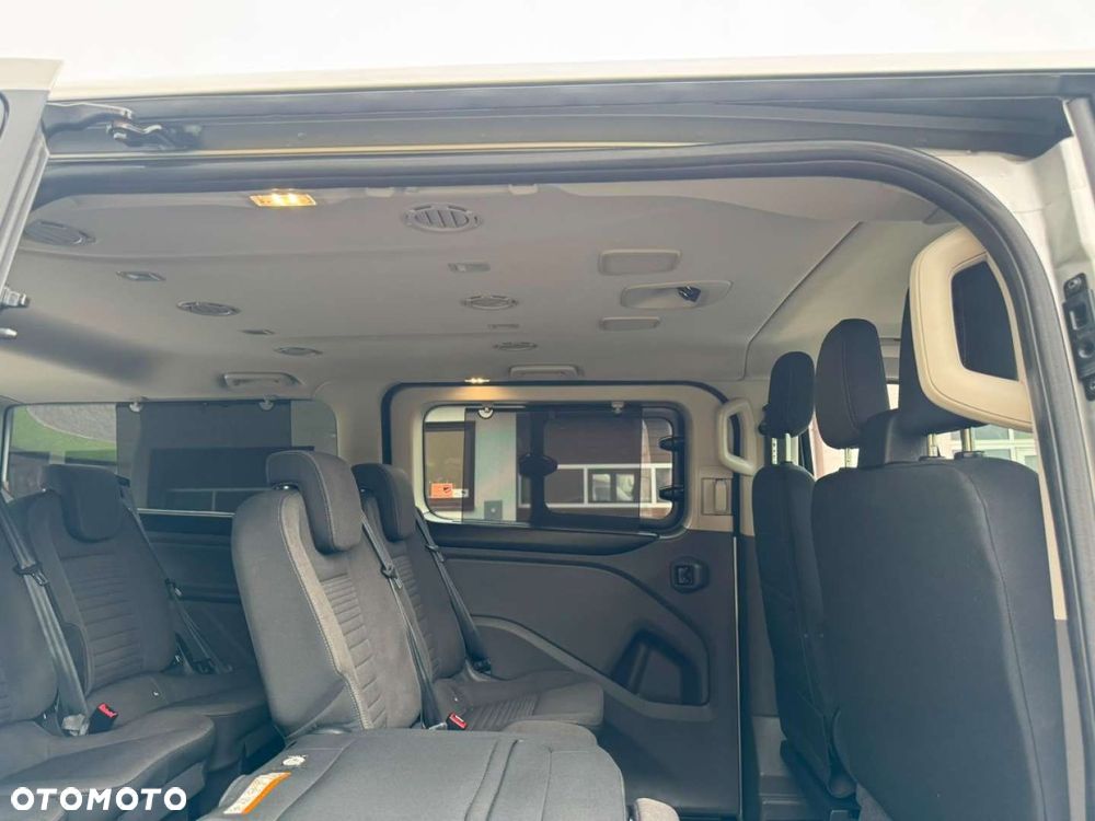 Ford Tourneo Custom - 7