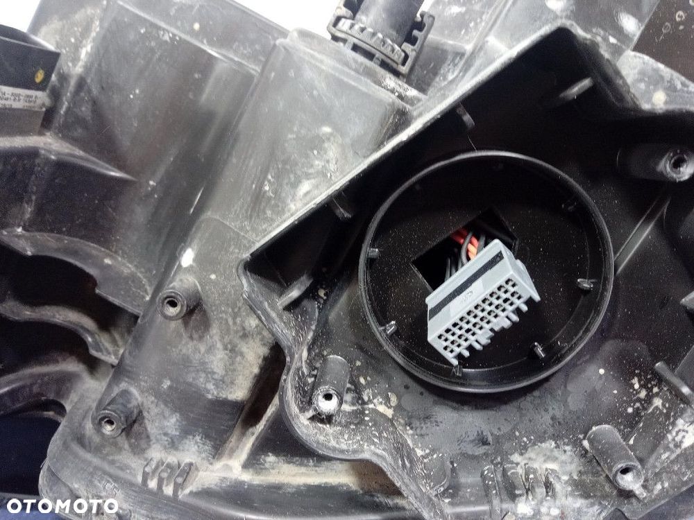 GRAND CHEROKEE WK2 LIFT REFLEKTOR PRAWY BI XENON LAMPA PRAWA 68111035AD - 4