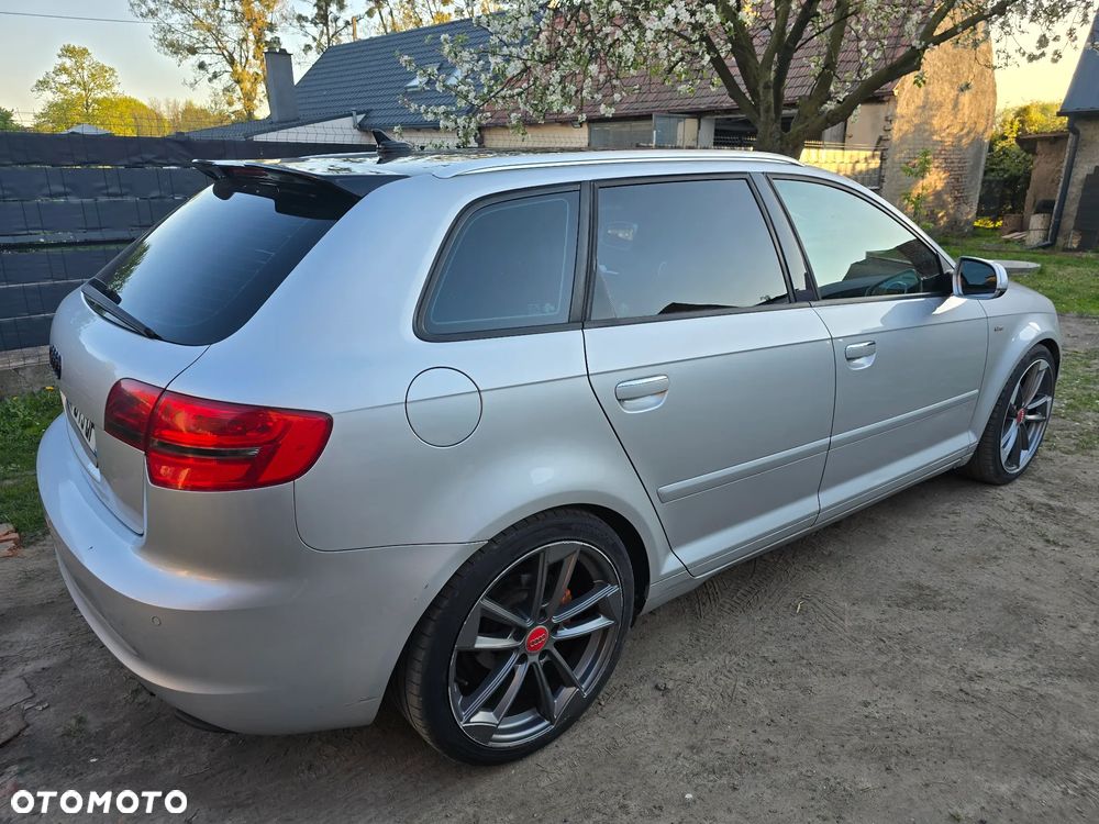 Audi A3 Sportback - 4