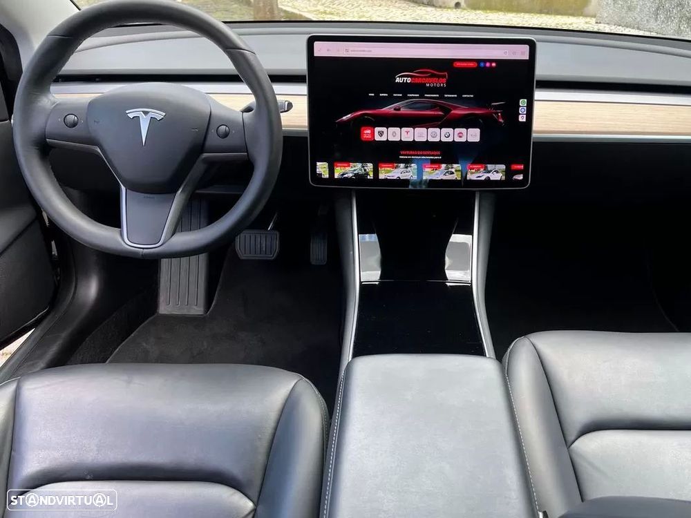 Tesla Model 3 - 21