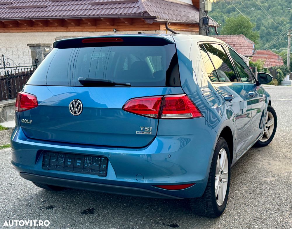 Volkswagen Golf 1.2 TSI BMT Comfortline - 23