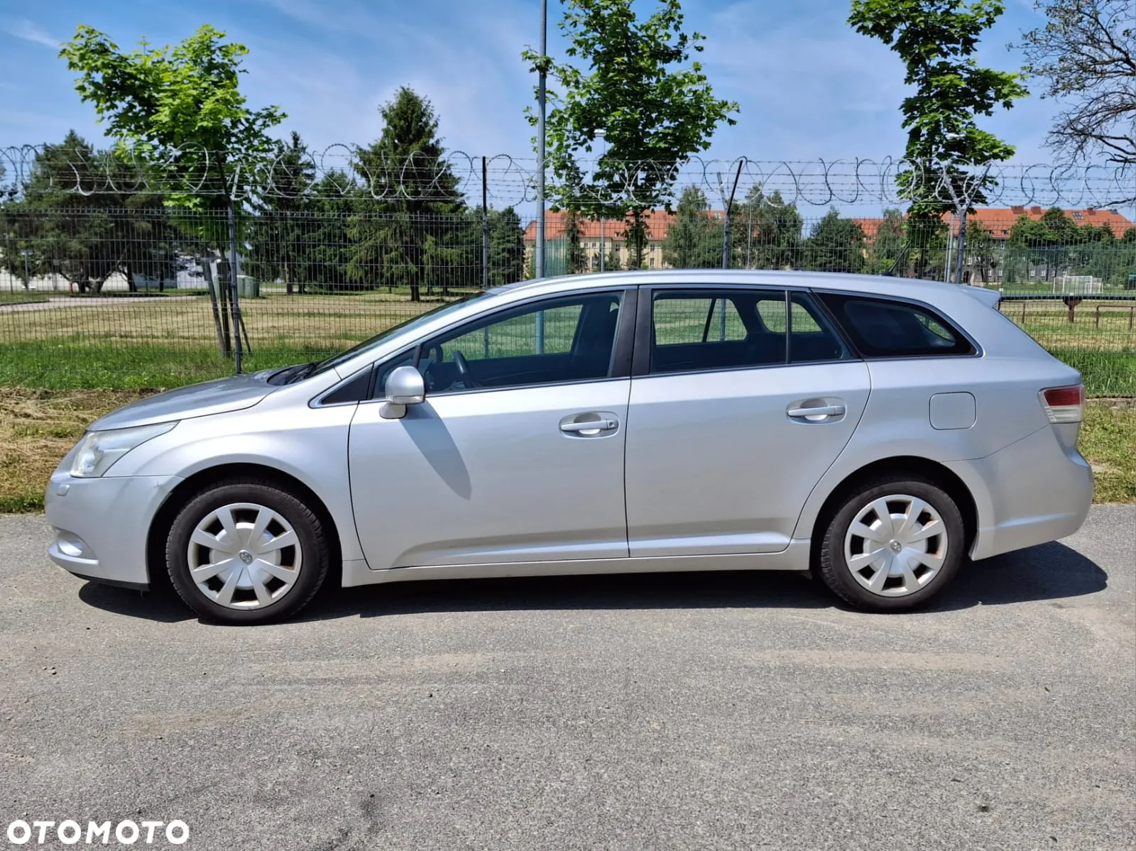 Toyota Avensis 2.0 D-4D Luna - 6