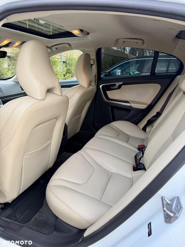 Volvo S60 T5 Geartronic RDesign - 20