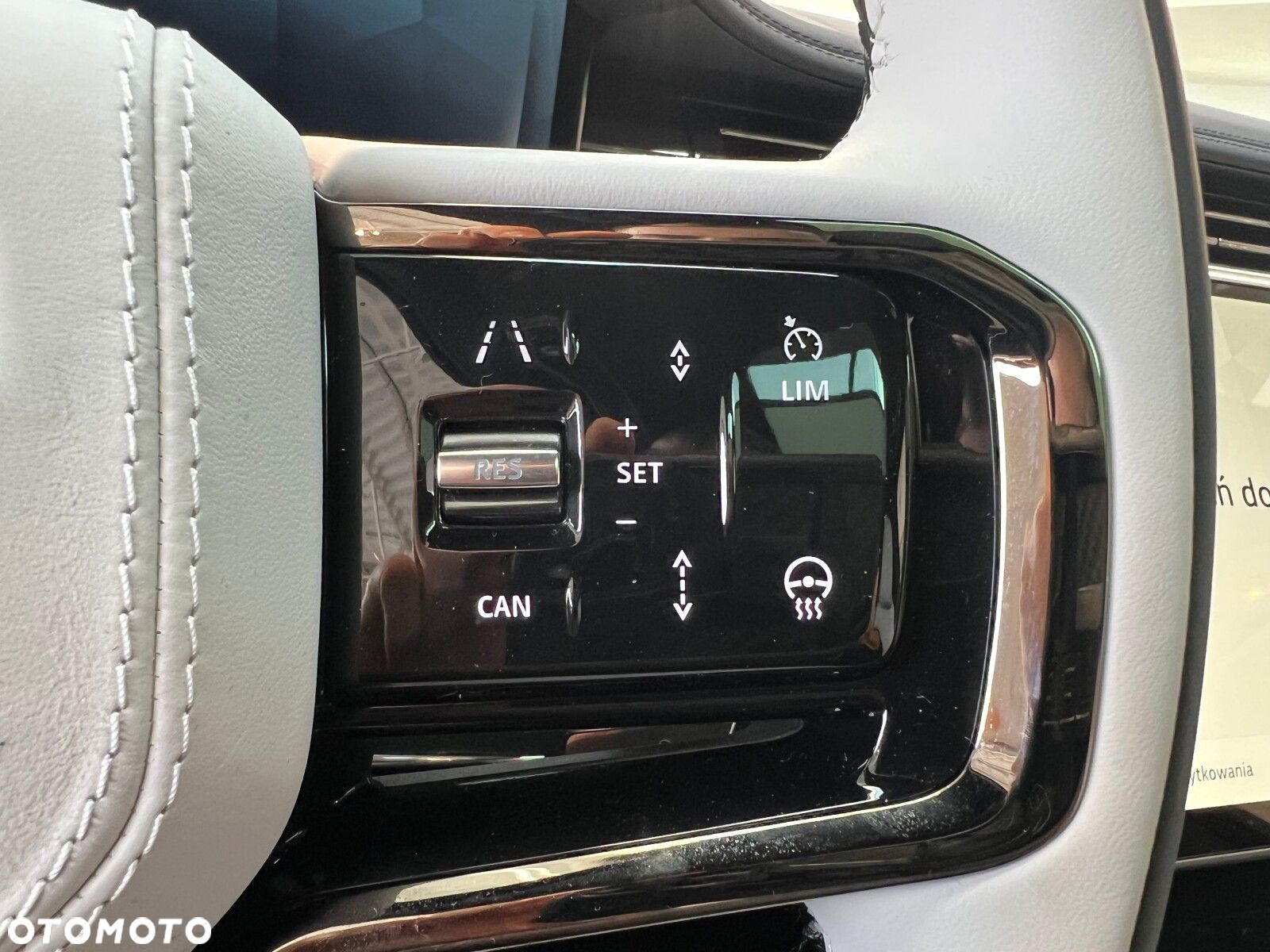 Land Rover Range Rover Sport - 16