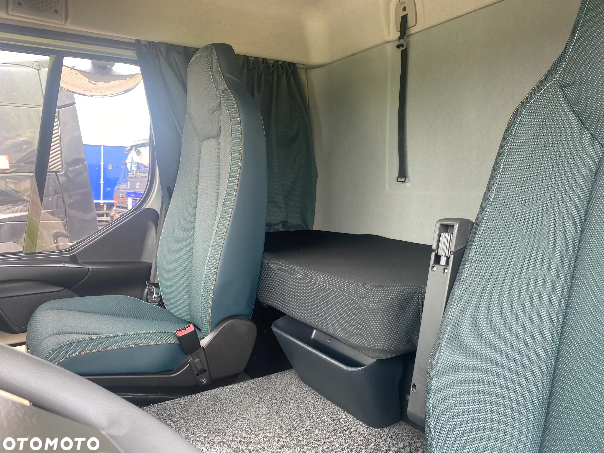 Volvo 2022 FL5 4x2R 240KM - 11