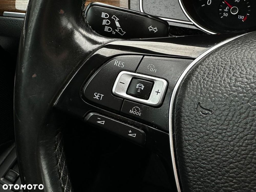 Volkswagen Passat 2.0 TDI BMT Highline - 12