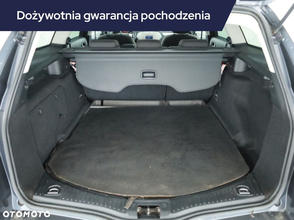 Ford Mondeo SW - 25