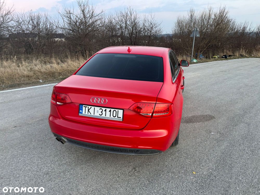 Audi A4 Limousine - 5