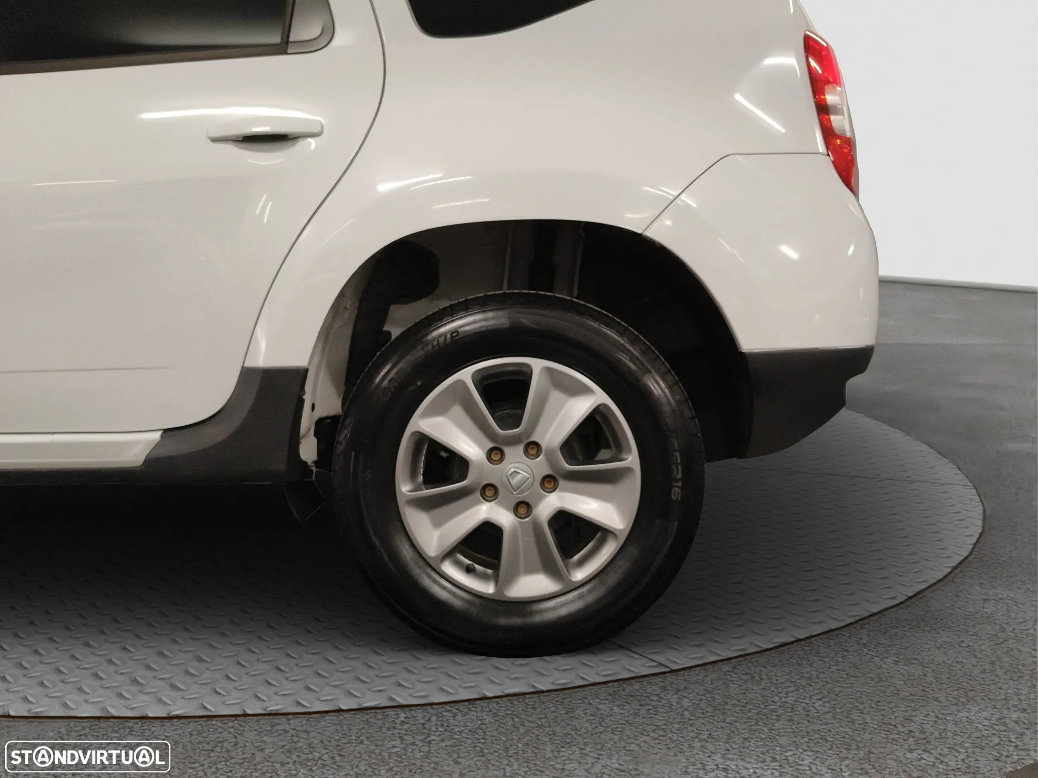Dacia Duster 1.5 dCi Prestige - 29