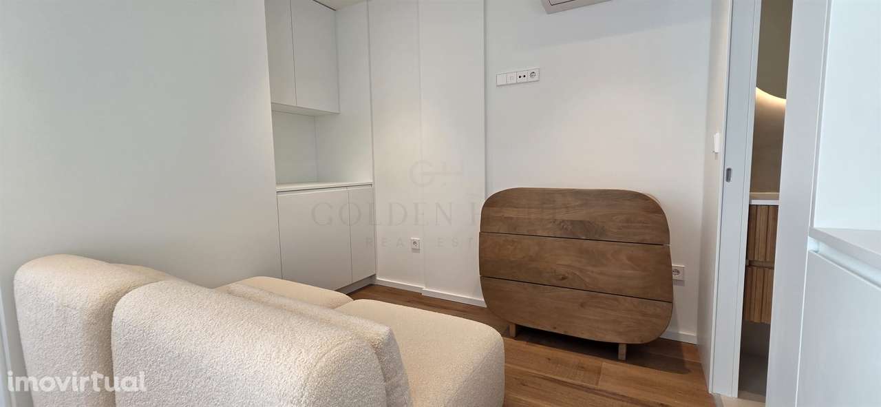 T1 Novo e Moderno – A 10m do Metro Faria Guimarães, Porto - Grande imagem: 5/17