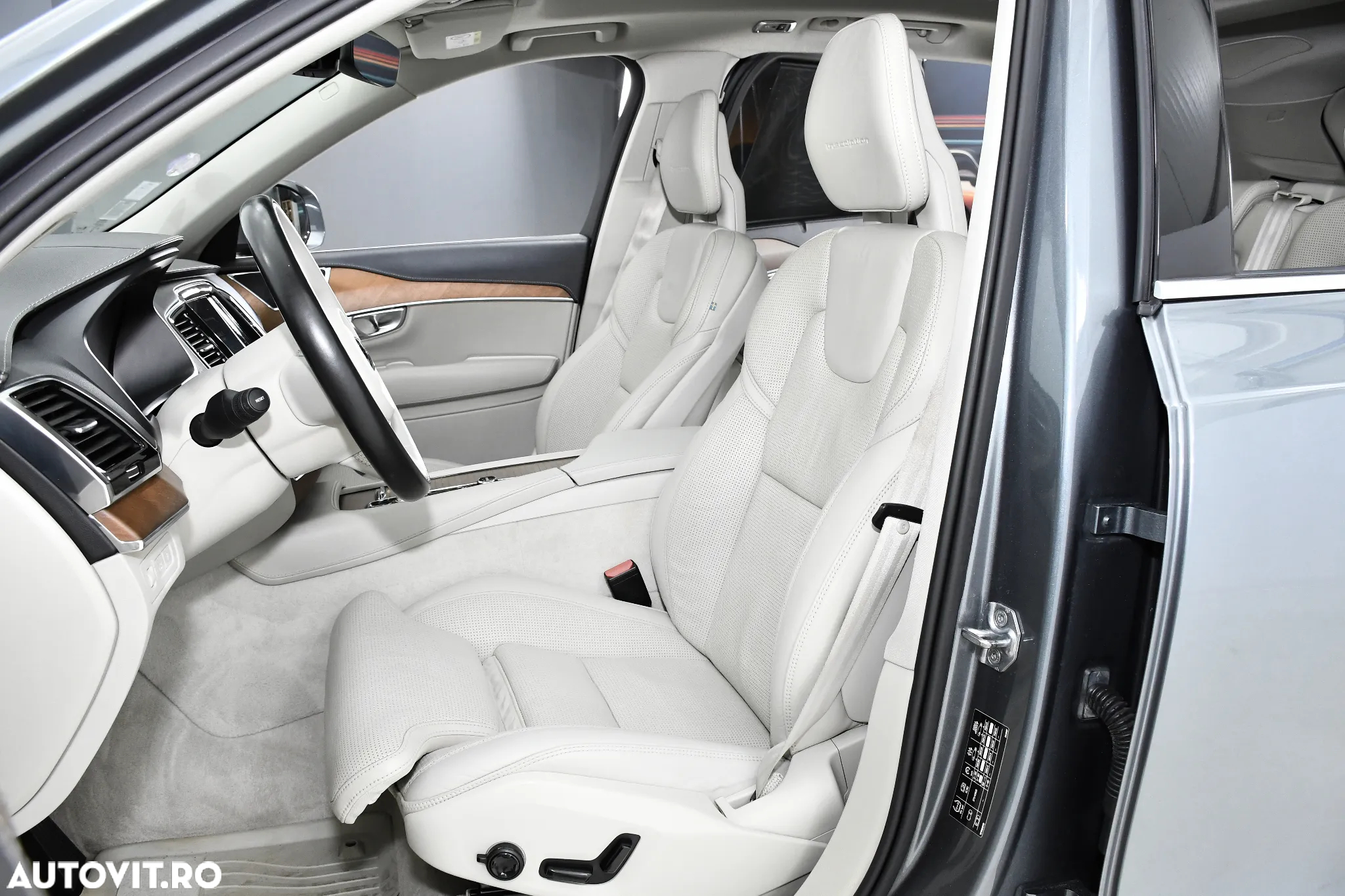Volvo XC 90 T8 AWD Twin Engine Geartronic Inscription - 13