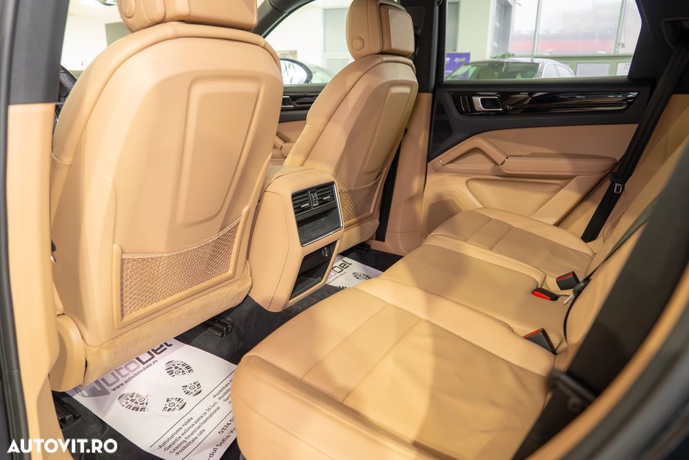 Porsche Cayenne Tiptronic S - 20