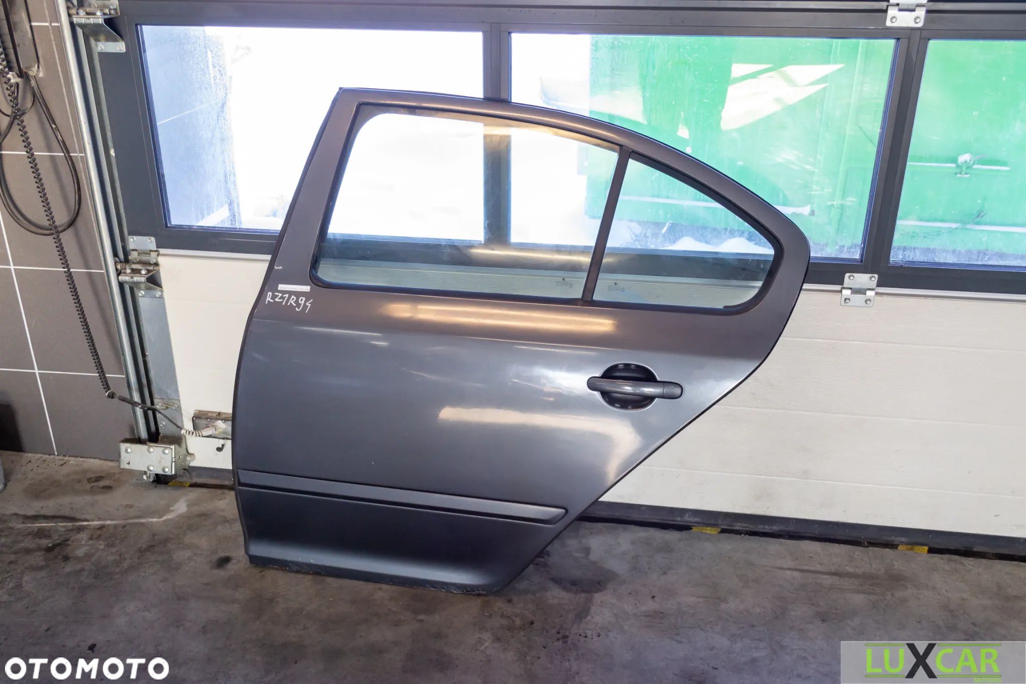 SKODA OCTAVIA II 2 VRS DRZWI LEWE TYŁ KOLOR LF8J GORLICE RZ1R94 - 1