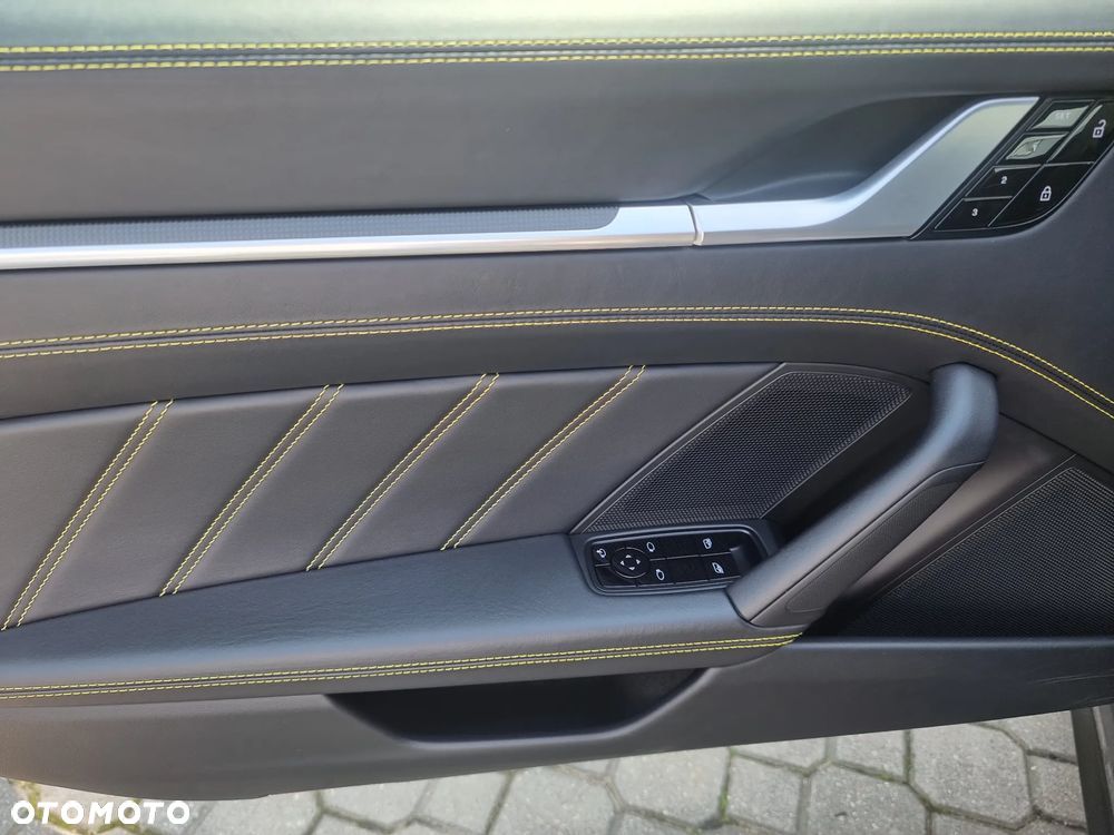 Porsche 911 Turbo S - 20