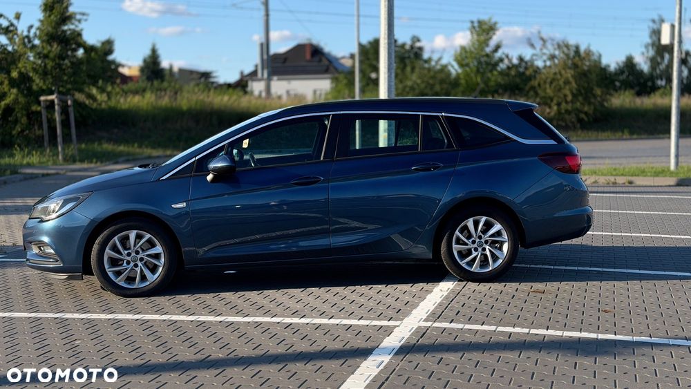 Opel Astra 1.6 CDTI Dynamic - 3