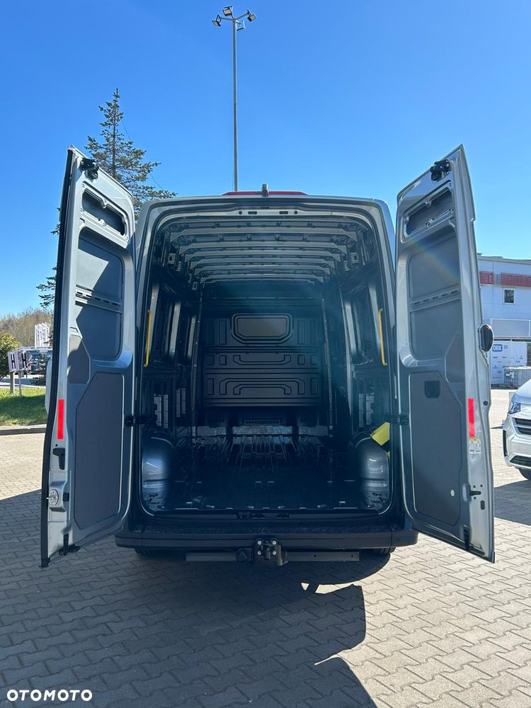 Volkswagen Crafter - 10