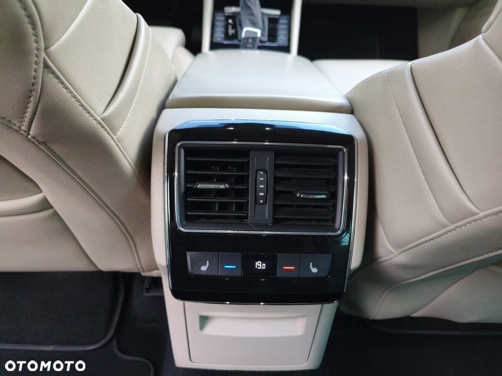 Skoda Superb 2.0 TDI L&K - 15