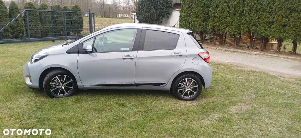 Toyota Yaris 1.5 Premium - 2