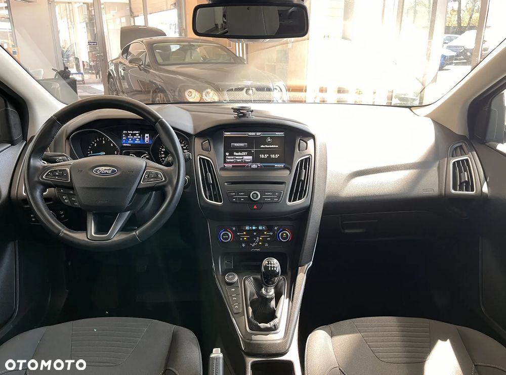 Ford Focus 1.6 TDCi DPF Start-Stopp-System Titanium - 9