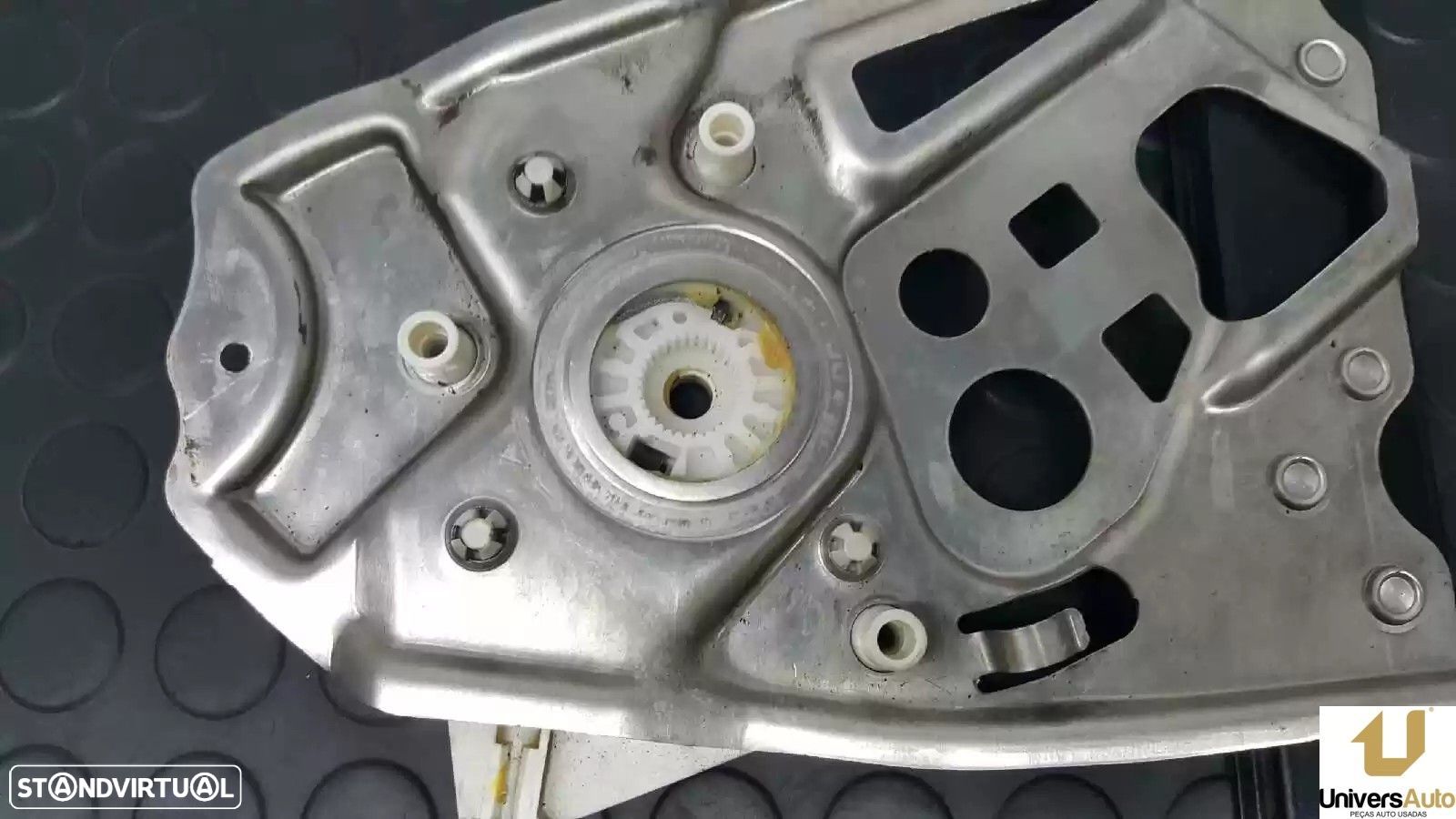 ELEVADOR DE VIDRO TRASEIRO ESQUERDO MERCEDES-BENZ CLASSE S 2000 -A2207300346 - 1