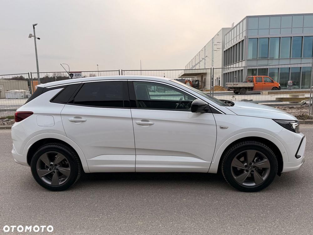 Opel Grandland 1.2 T Edition S&S - 8