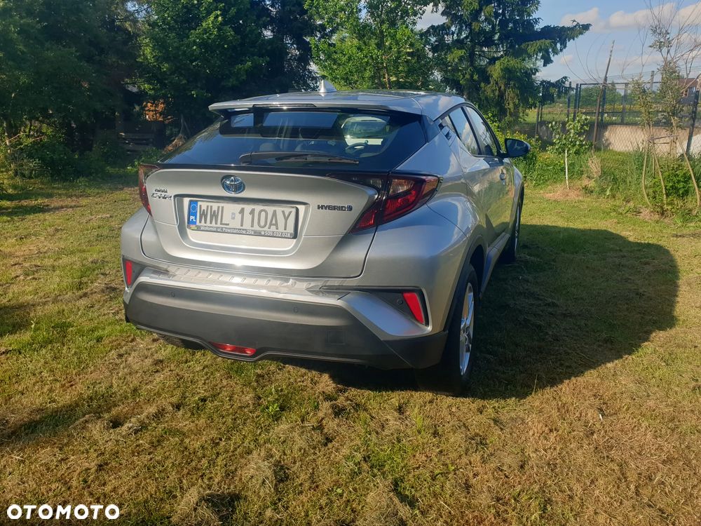 Toyota C-HR Business-Edition - 4