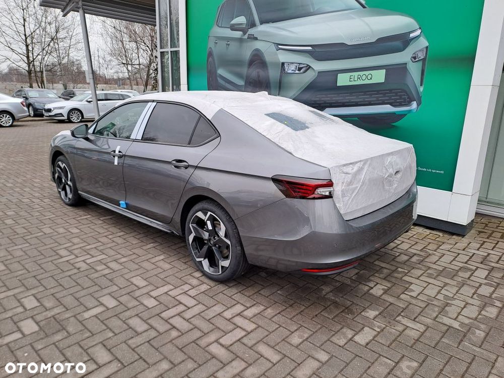 Skoda Superb 2.0 TDI SCR 4x4 Sportline DSG - 3
