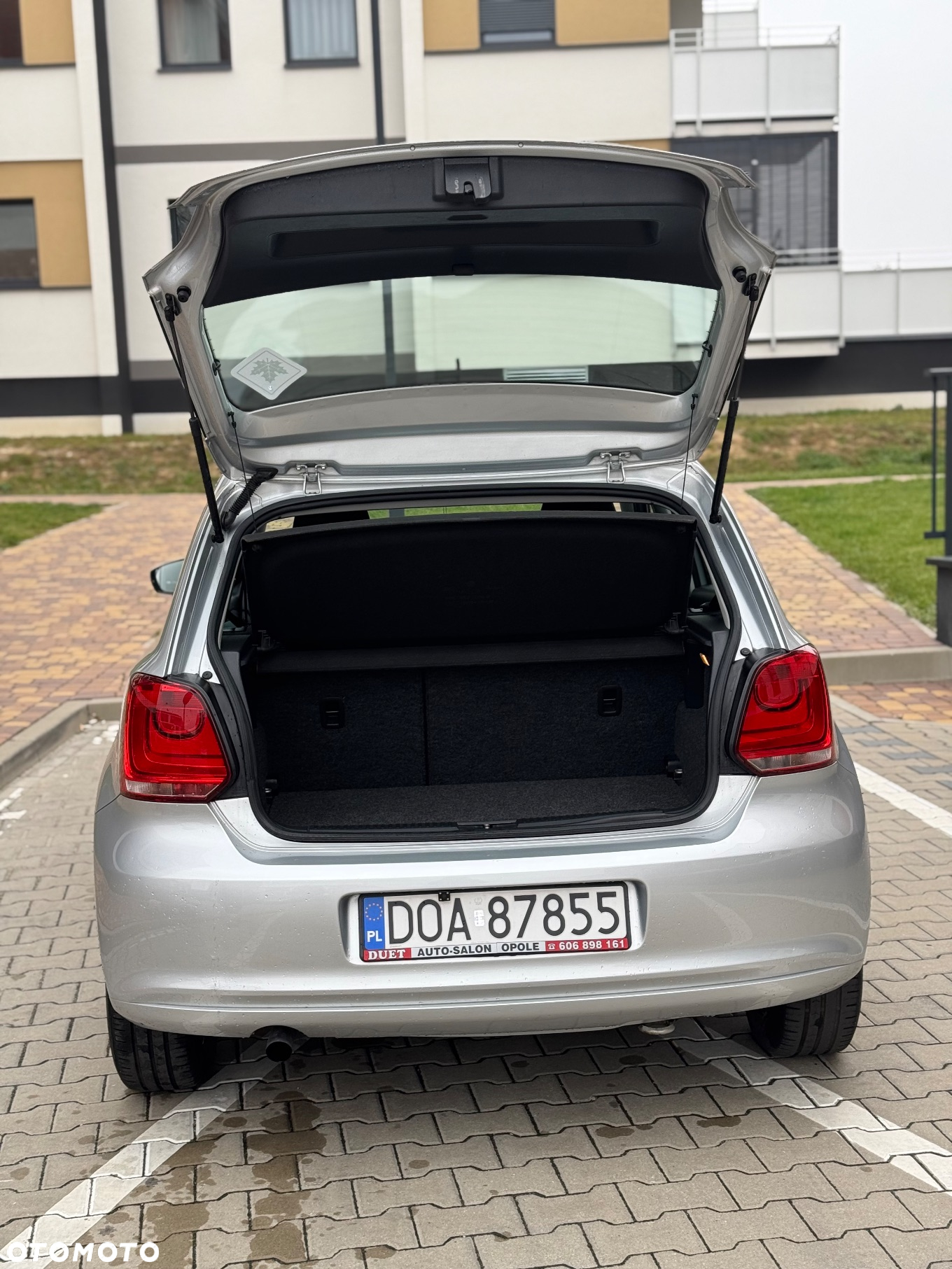 Volkswagen Polo 1.4 16V Trendline - 9