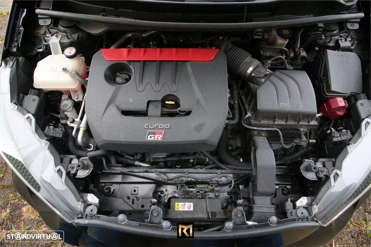 Toyota GR Yaris WRC Triple Edition - 13