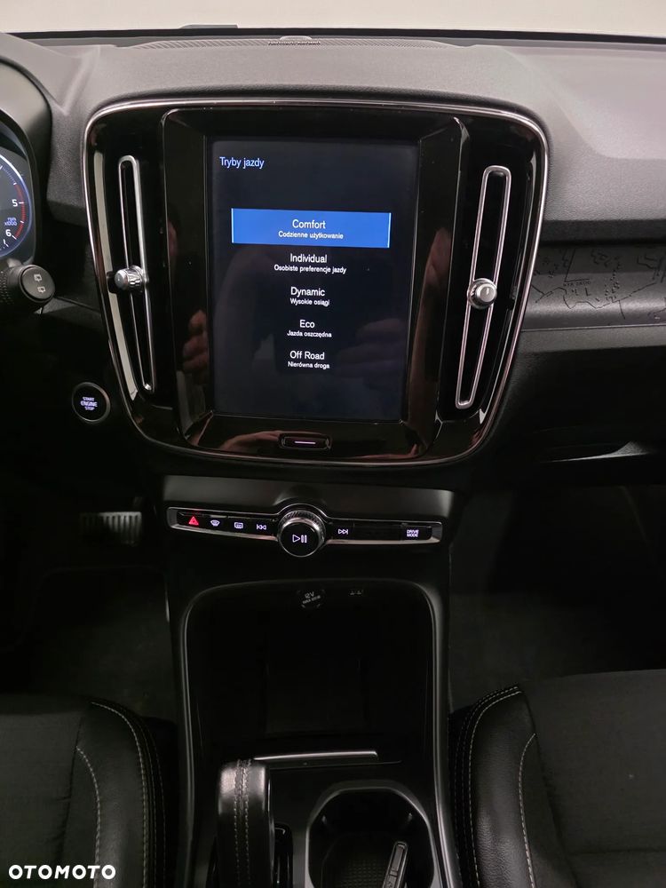 Volvo XC 40 D3 SCR R-Design - 13