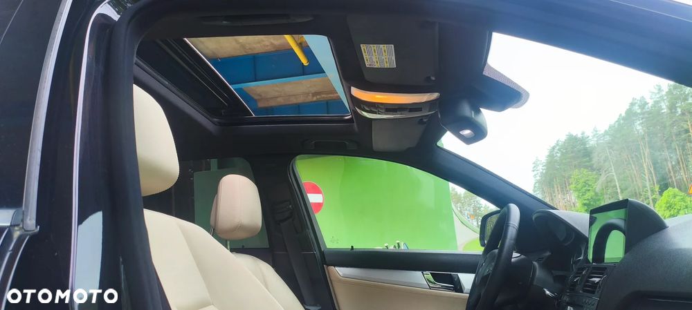 Mercedes-Benz Klasa C 280 7G-TRONIC Avantgarde - 24
