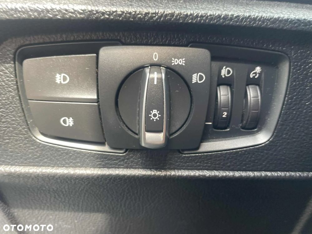 BMW Seria 1 - 15