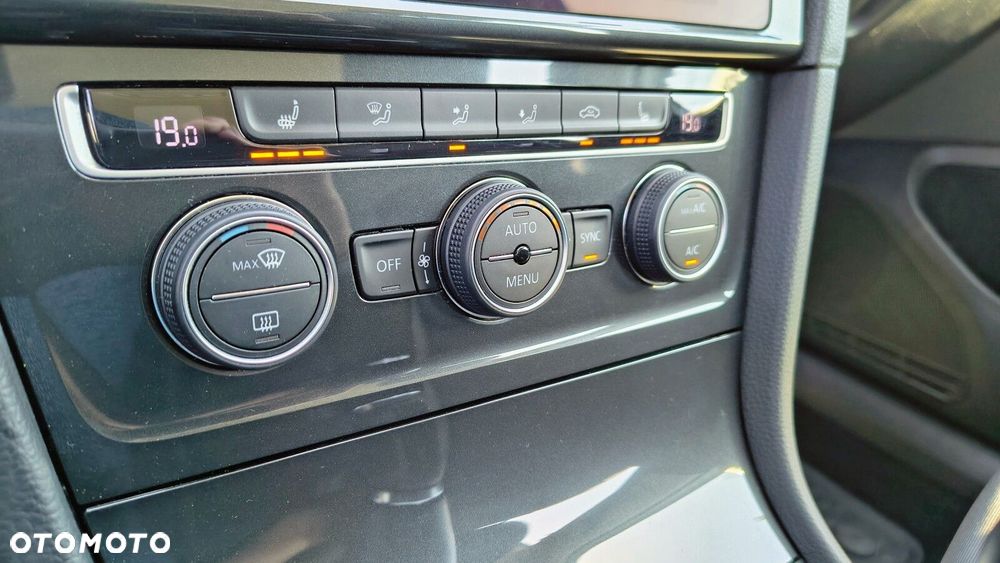 Volkswagen Golf Variant - 26