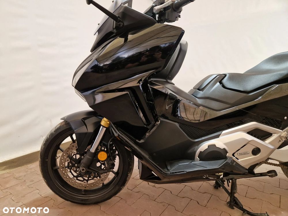 Honda NSS - 28