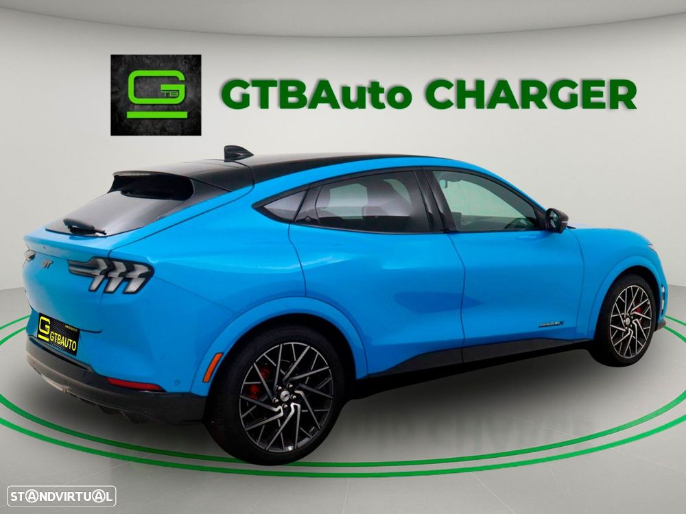 Ford Mustang Mach-E GT AWD - 24