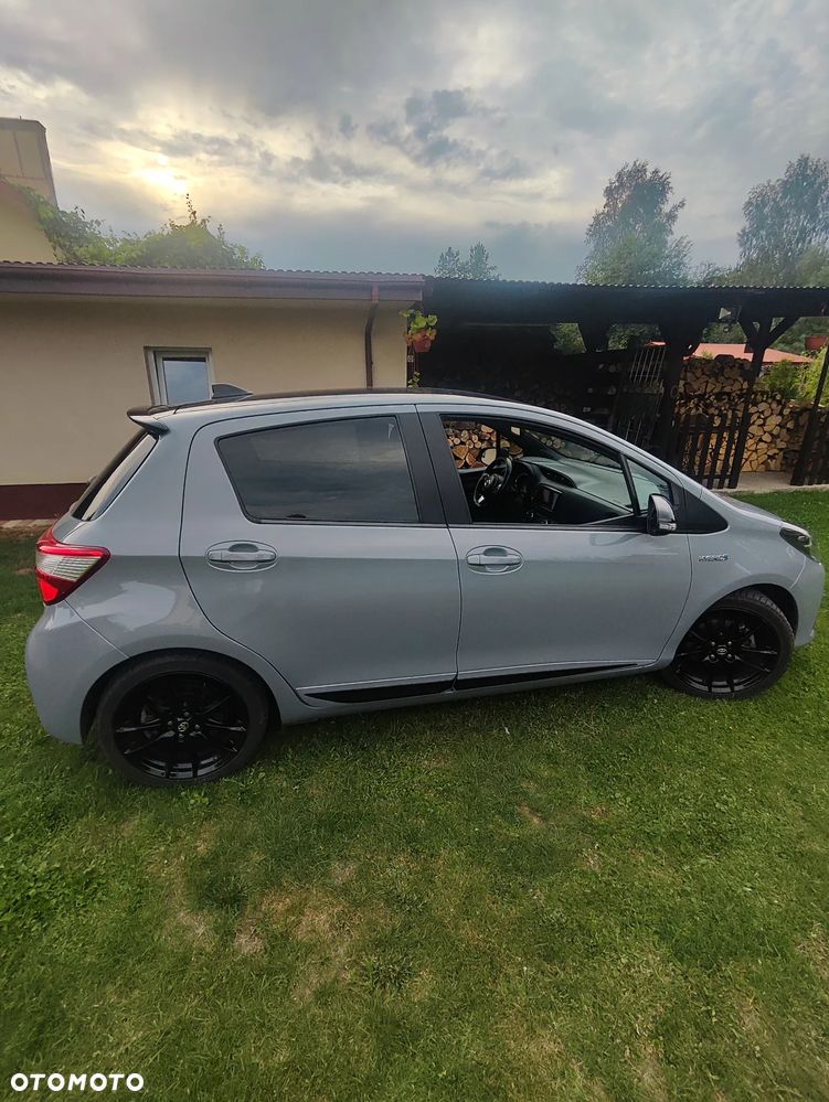 Toyota Yaris 1.5 VVT-i GR Sport - 13